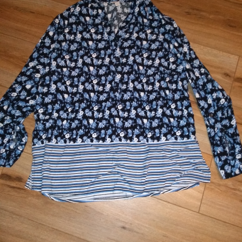 💥Cato blue shirt with flowers size 18/20